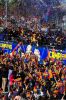 Файл=Barcelona+Celebrates+Spanish+Liga+Win+Victory+pcJHW3em6ryx.jpg
Объём=418KB
Размеры=681x1024
Дата=Май 14, 2013 Barcelona+Celebrates+Spanish+Liga+Win+Victory+pcJHW3em6ryx.jpg