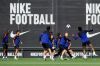 Файл=FC+Barcelona+Training+Session+oZzznhnhlSgx.jpg
Объём=185KB
Размеры=1024x681
Дата=Апр 30, 2013 FC+Barcelona+Training+Session+oZzznhnhlSgx.jpg
